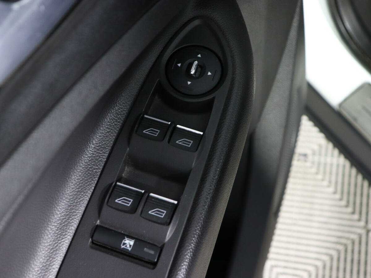 Купить Ford Kuga с пробегом. Фото: #15