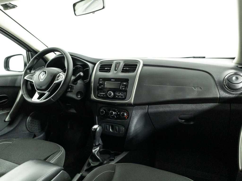 Купить Renault Sandero с пробегом. Фото: #8