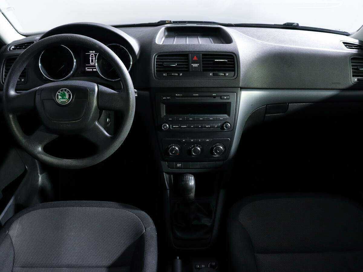 Купить Skoda Yeti с пробегом. Фото: #10
