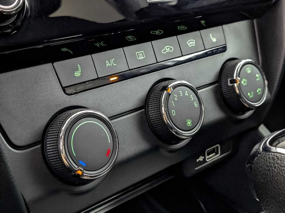 Купить Skoda Octavia с пробегом. Фото: #16