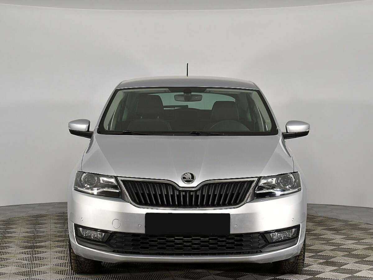 Купить Skoda Rapid с пробегом. Фото: #2