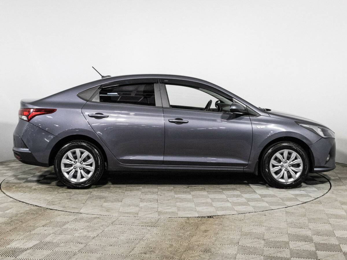 Купить Hyundai Solaris с пробегом. Фото: #3