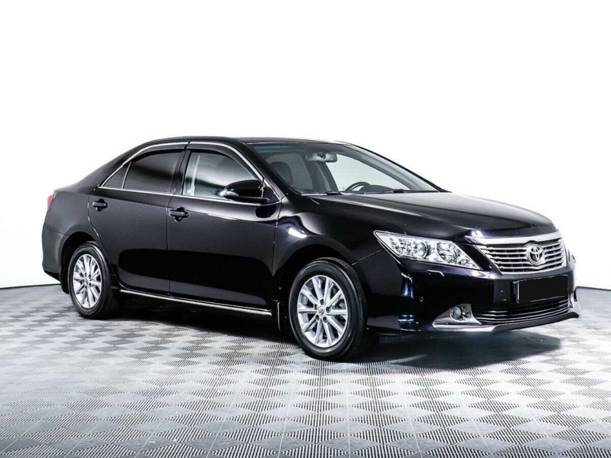 Купить Toyota Camry с пробегом. Фото: #2