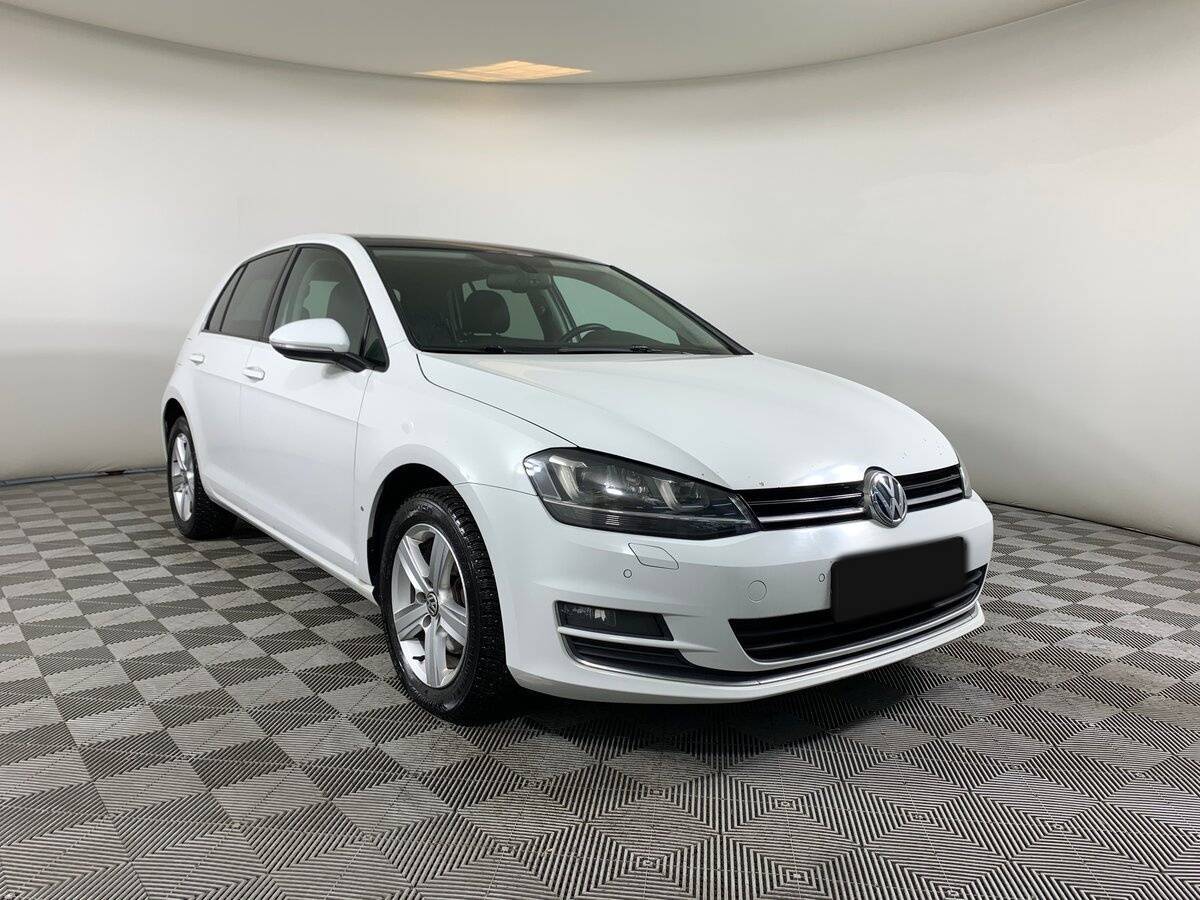 Купить Volkswagen Golf с пробегом. Фото: #2