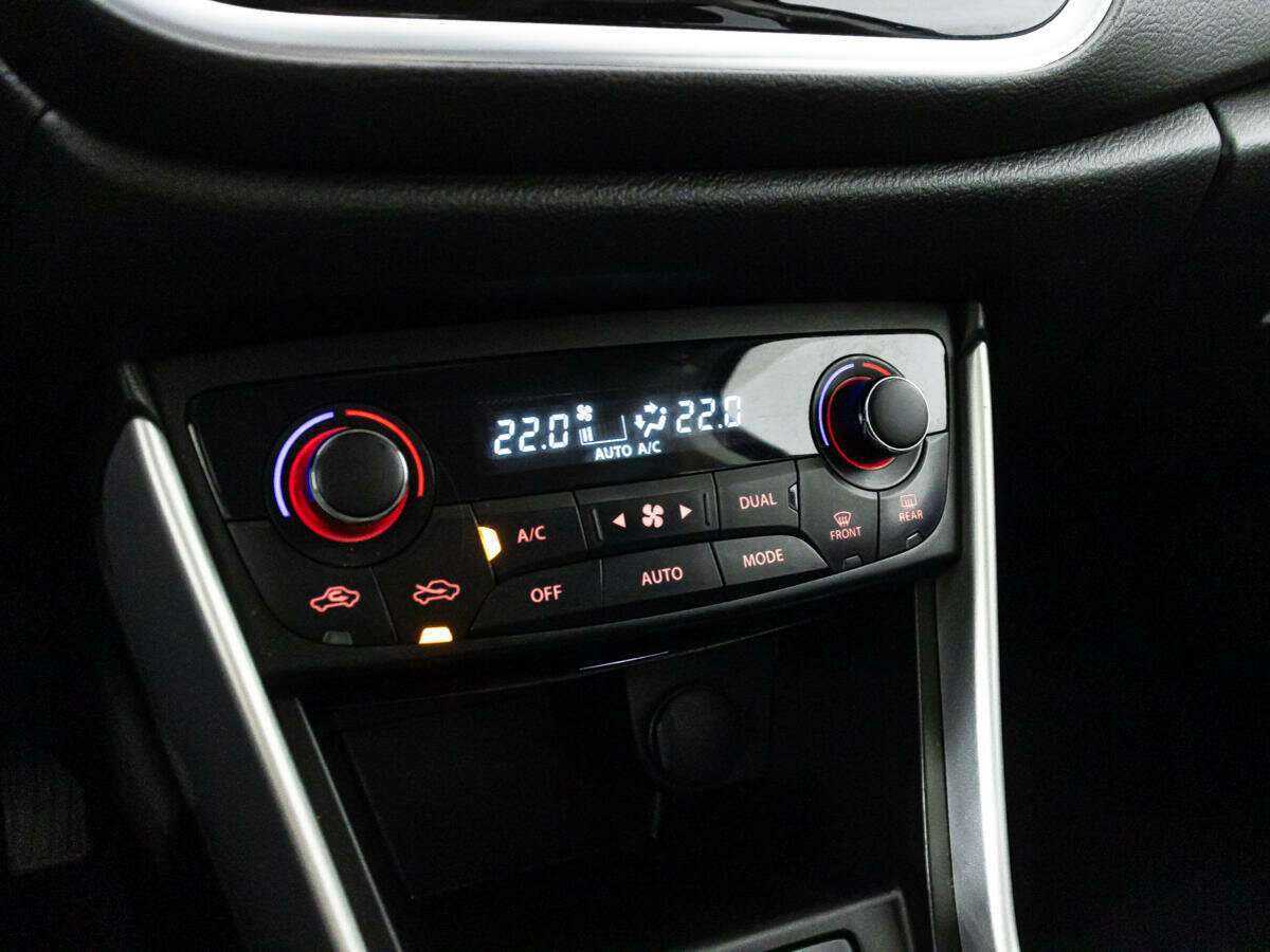 Купить Suzuki SX4 с пробегом. Фото: #14