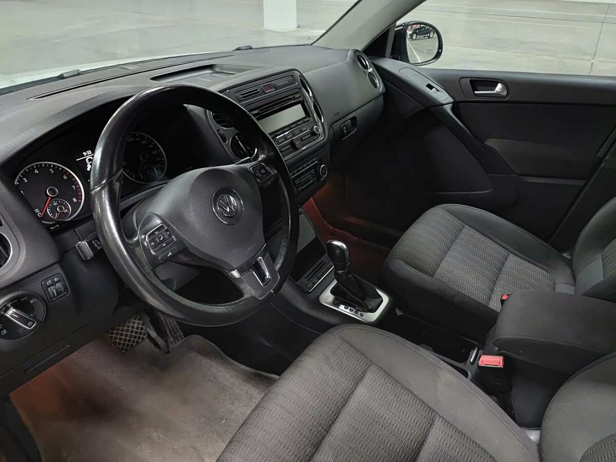 Купить Volkswagen Tiguan с пробегом. Фото: #15