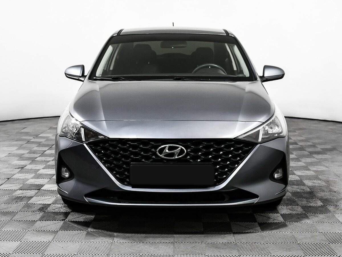 Купить Hyundai Solaris с пробегом. Фото: #1