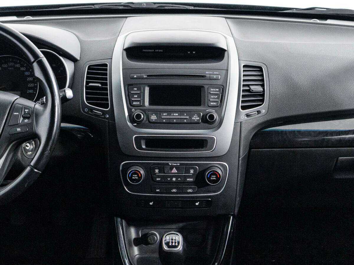 Купить Kia Sorento с пробегом. Фото: #13
