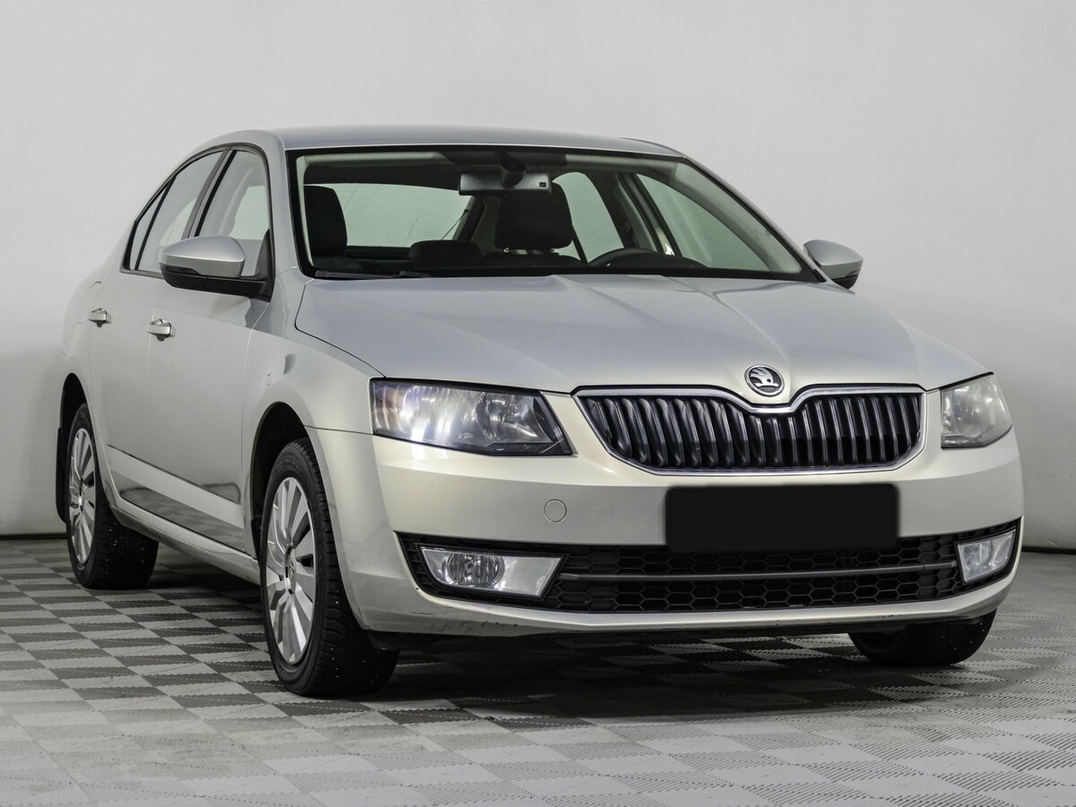 Купить Skoda Octavia с пробегом. Фото: #2