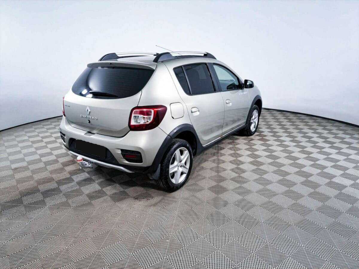 Купить Renault Sandero с пробегом. Фото: #4