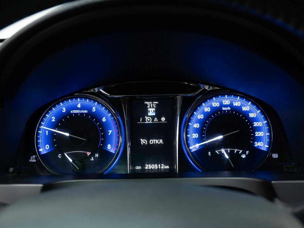 Купить Toyota Camry с пробегом. Фото: #18