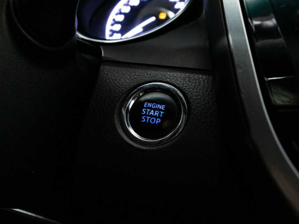 Купить Toyota Camry с пробегом. Фото: #16