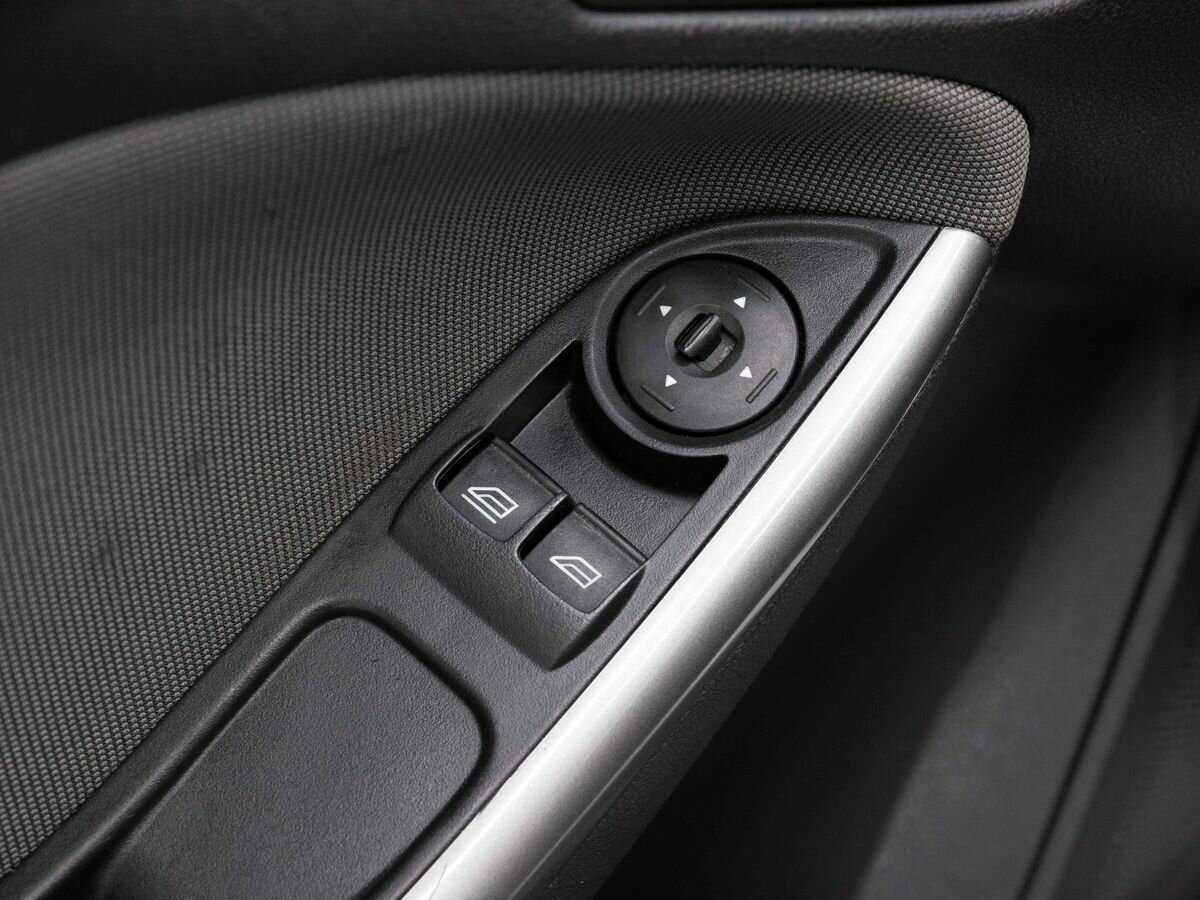 Купить Ford Focus с пробегом. Фото: #17