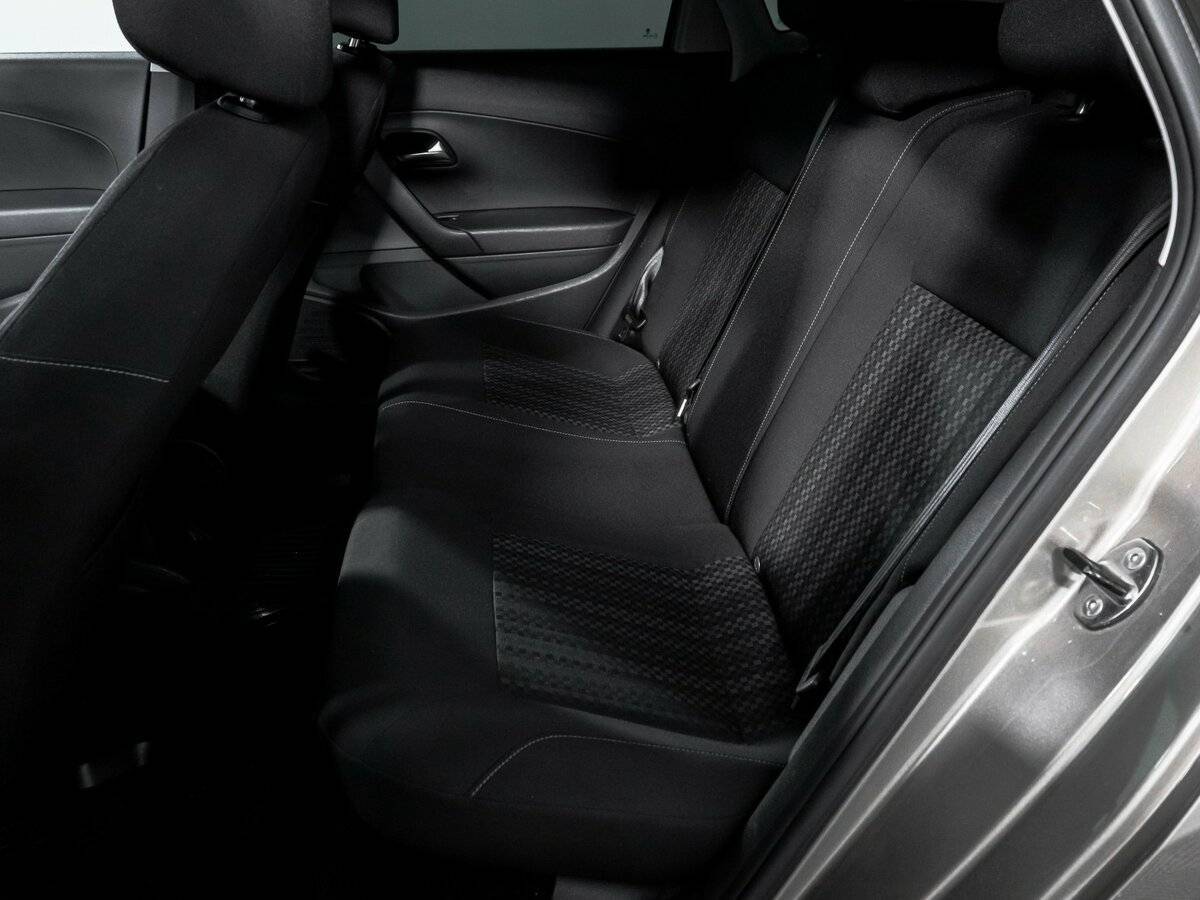 Купить Volkswagen Polo с пробегом. Фото: #9