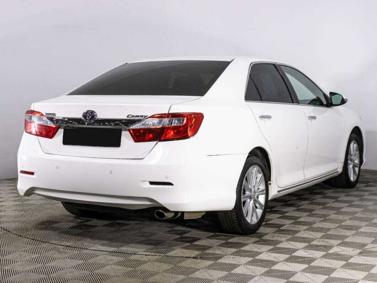 Купить Toyota Camry с пробегом. Фото: #4