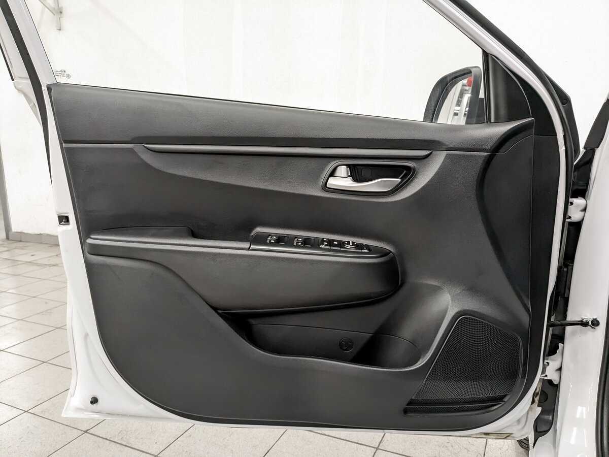 Купить Kia Rio с пробегом. Фото: #18