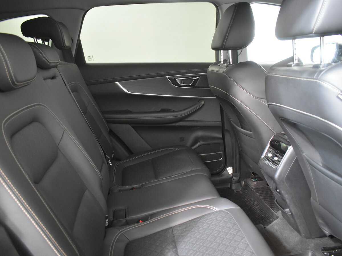 Купить Chery Tiggo 8 с пробегом. Фото: #11