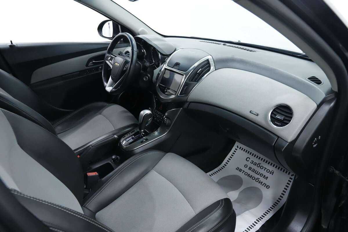 Купить Chevrolet Cruze с пробегом. Фото: #14