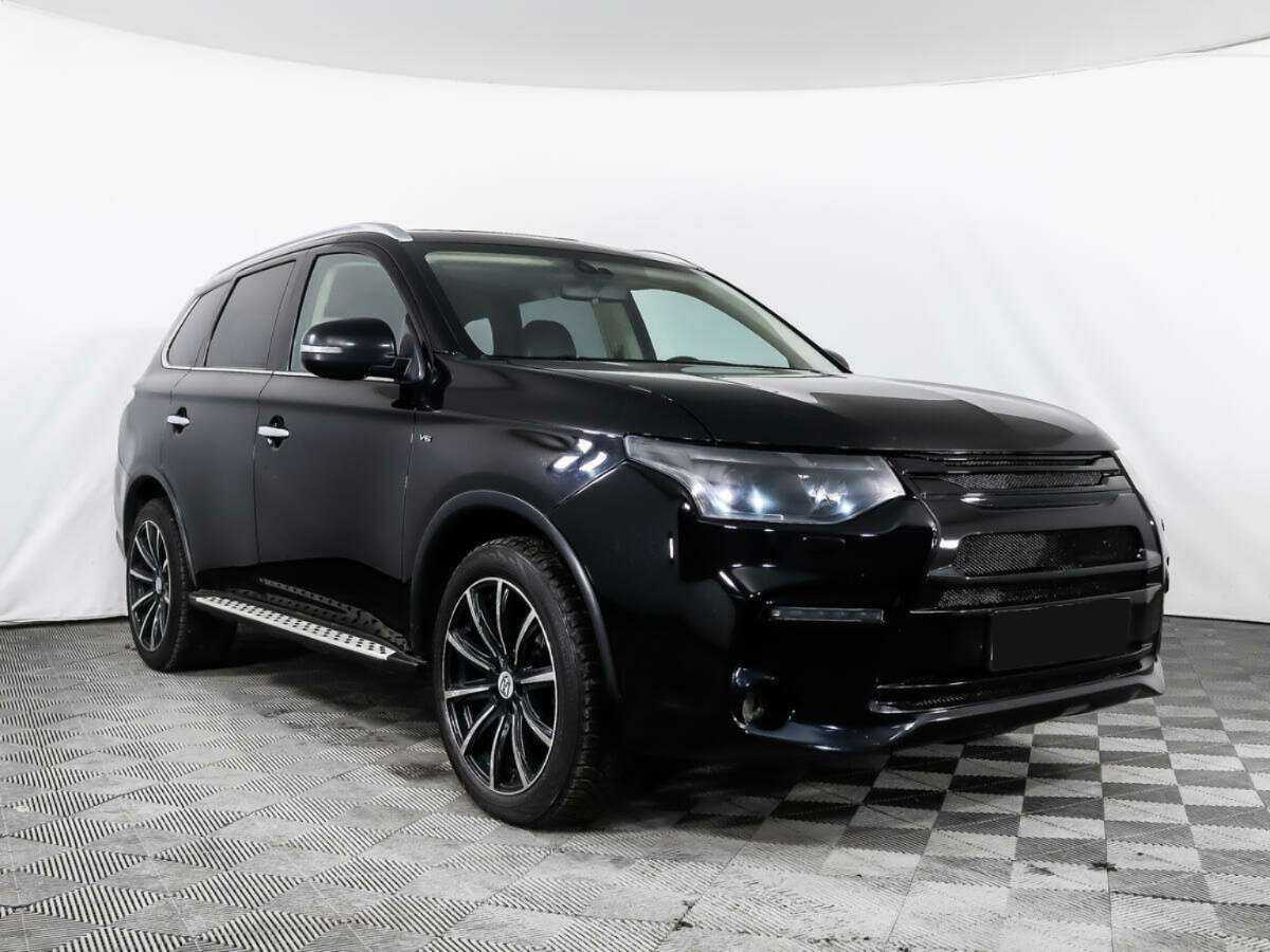 Купить Mitsubishi Outlander с пробегом. Фото: #2