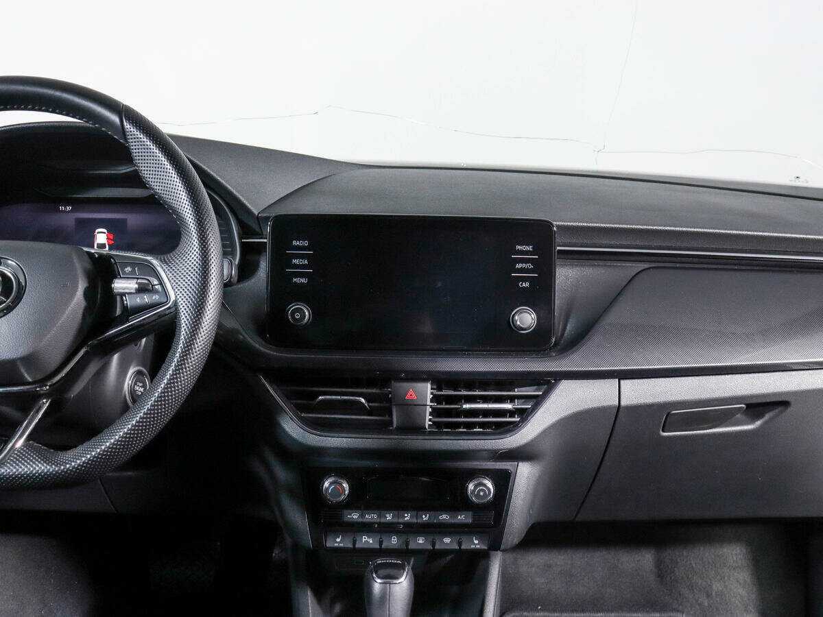 Купить Skoda Rapid с пробегом. Фото: #12