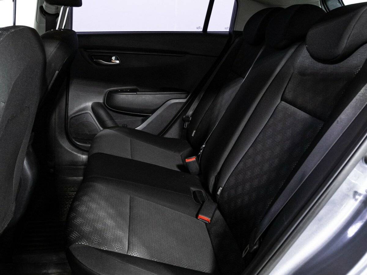 Купить Kia Rio с пробегом. Фото: #9