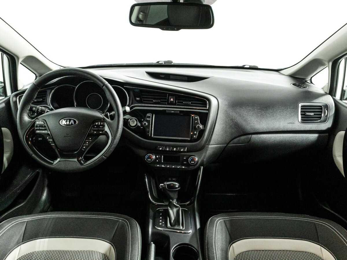 Купить Kia Ceed с пробегом. Фото: #12