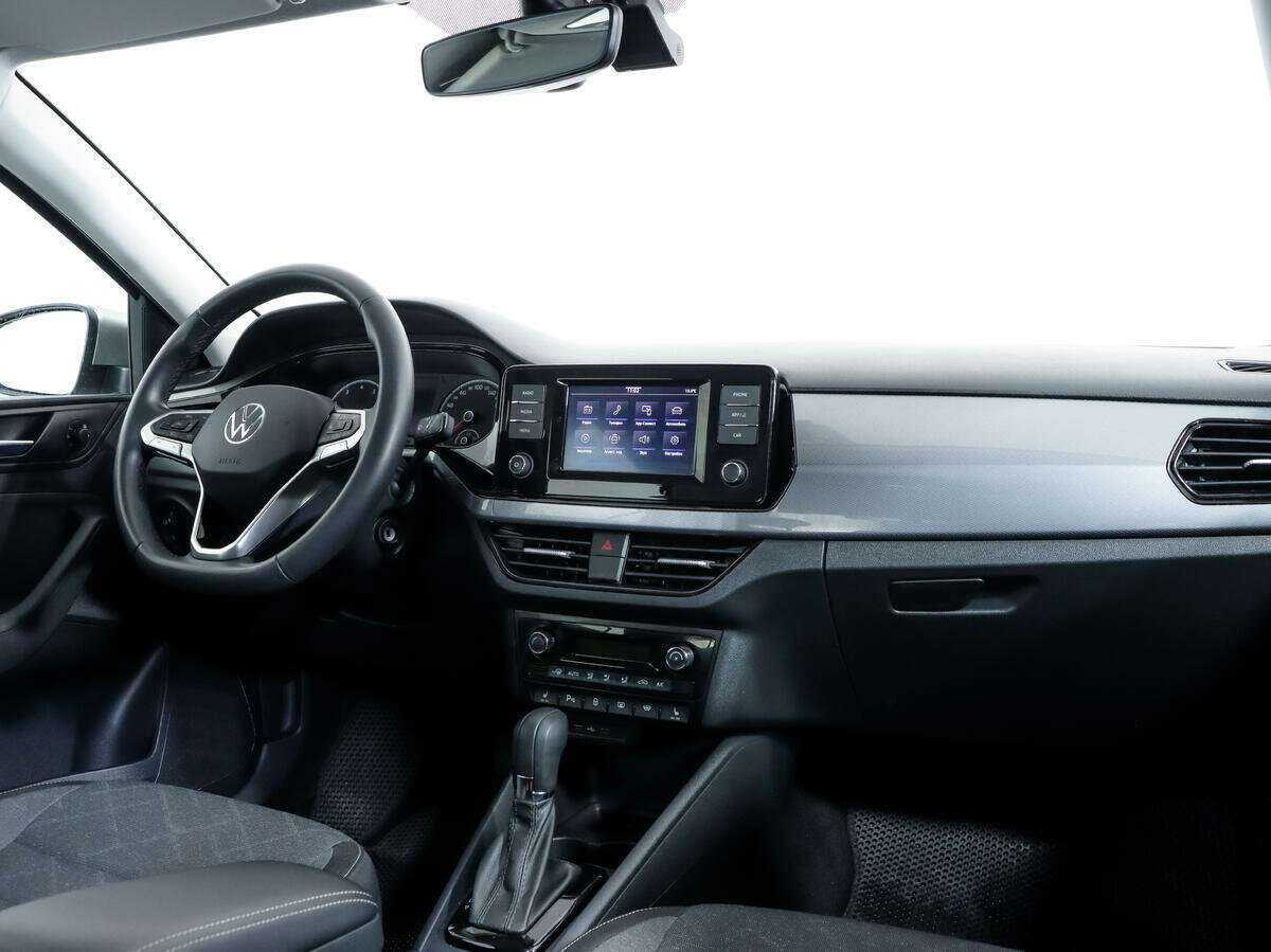 Купить Volkswagen Polo с пробегом. Фото: #8