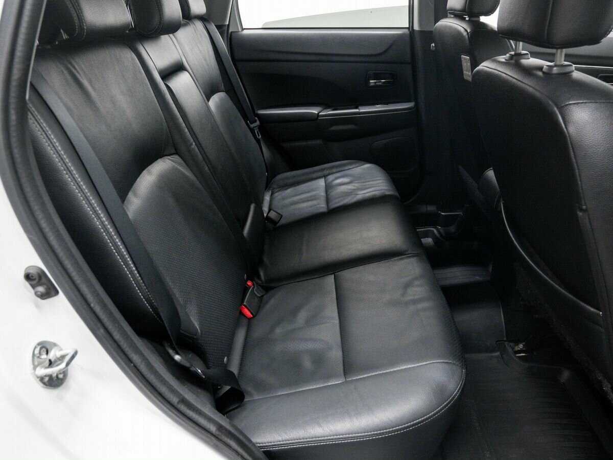 Купить Mitsubishi ASX с пробегом. Фото: #8