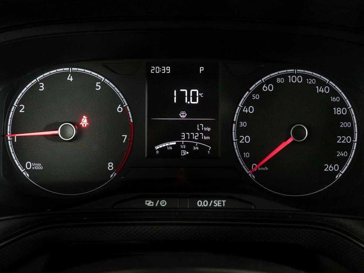 Купить Volkswagen Polo с пробегом. Фото: #9