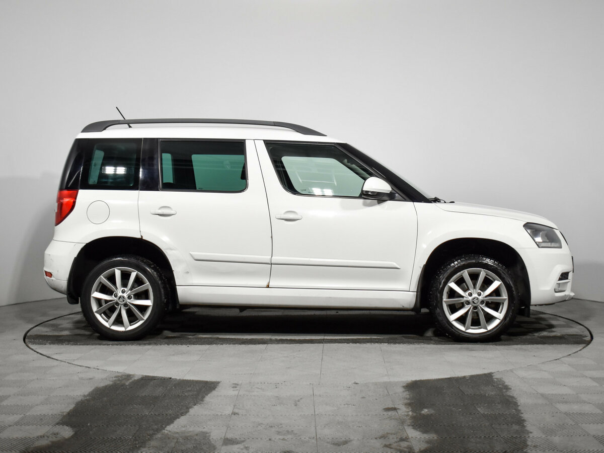 Купить Skoda Yeti с пробегом. Фото: #3