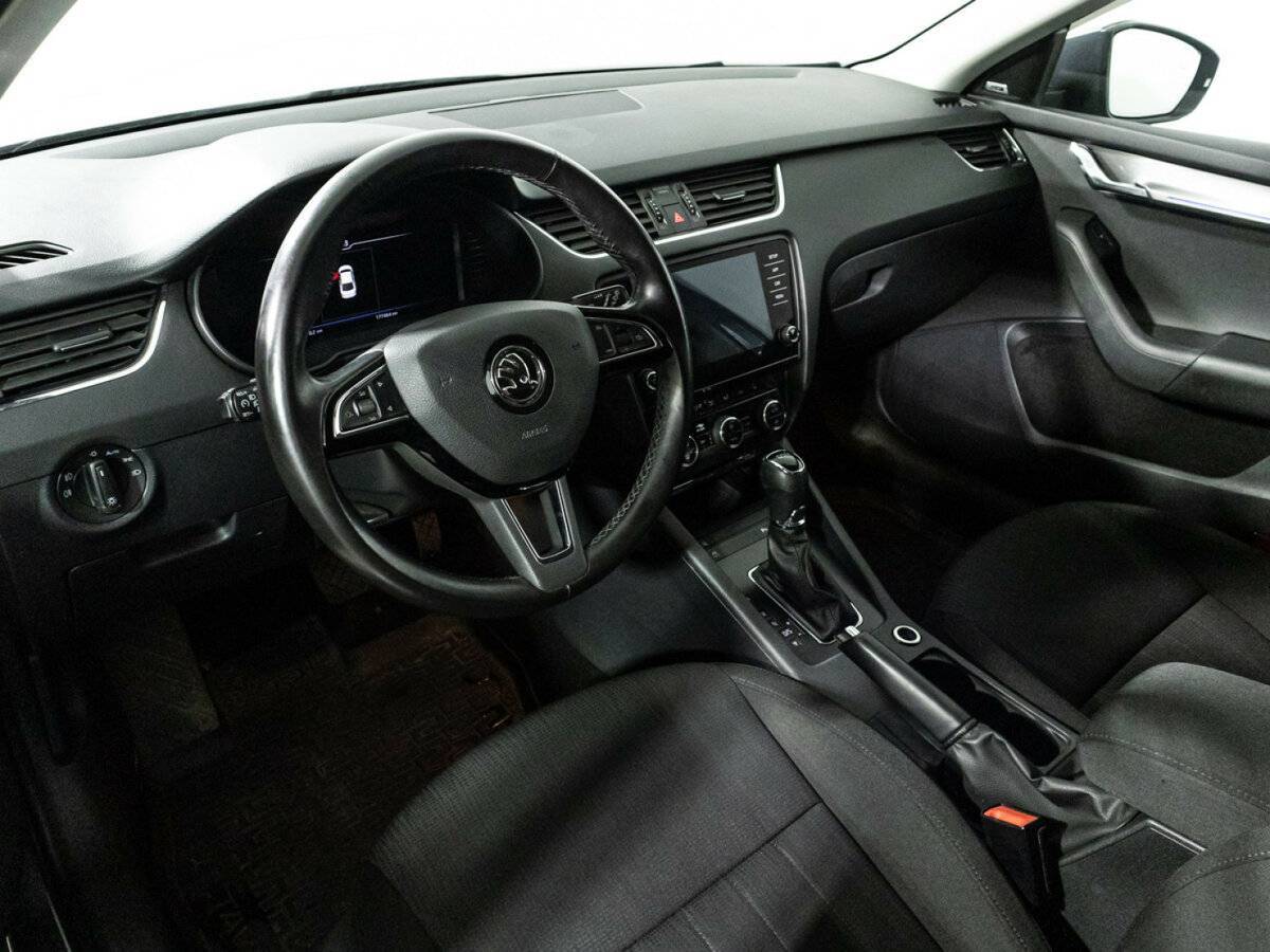 Купить Skoda Octavia с пробегом. Фото: #10