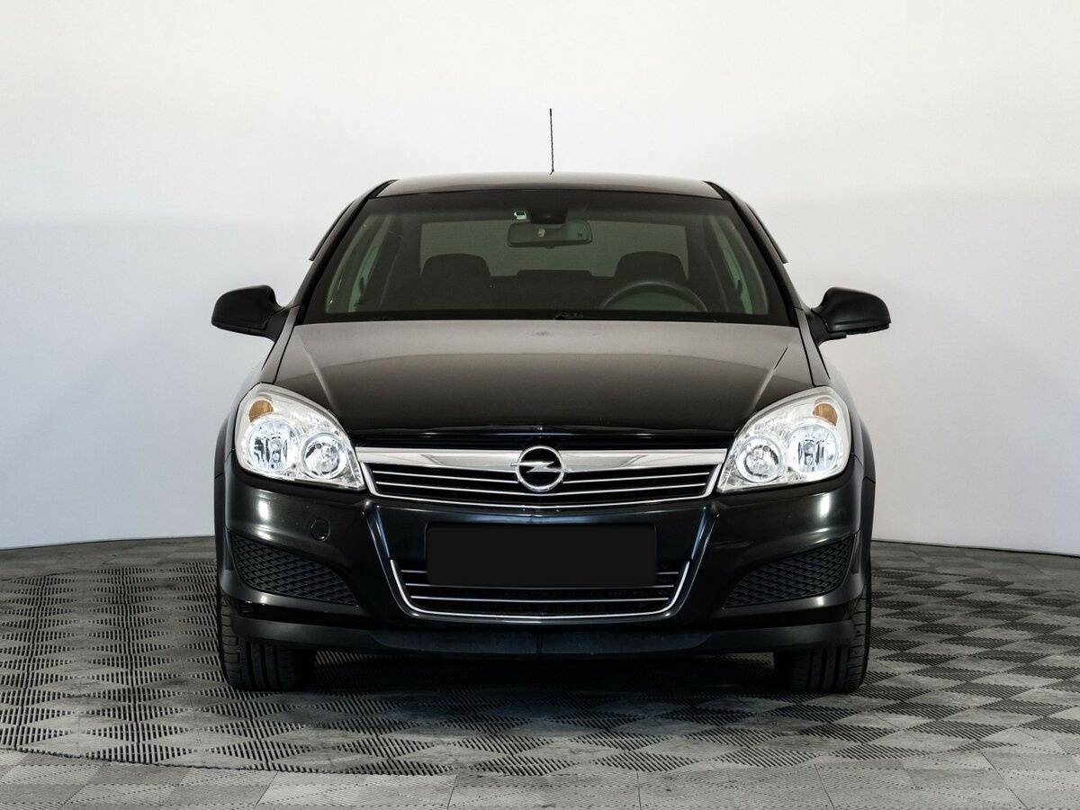 Купить Opel Astra с пробегом. Фото: #1