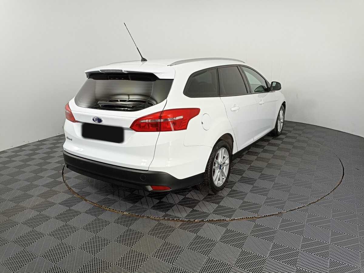 Купить Ford Focus с пробегом. Фото: #4