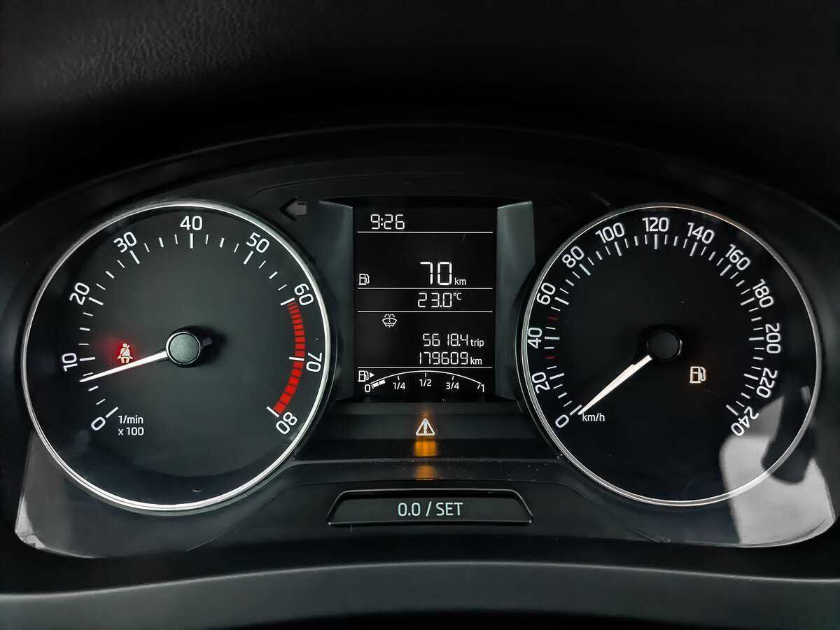 Купить Skoda Rapid с пробегом. Фото: #15