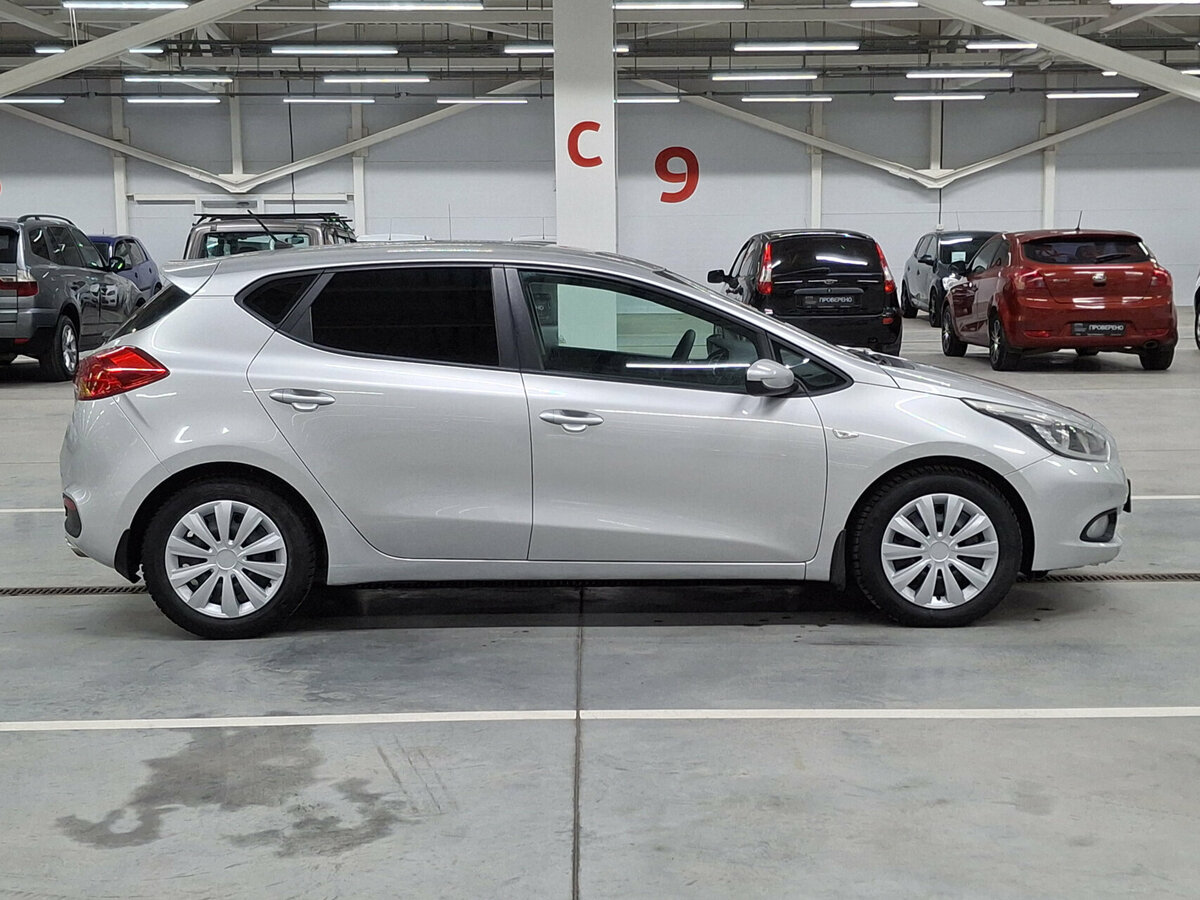 Купить Kia Ceed с пробегом. Фото: #3