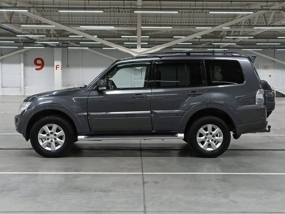 Купить Mitsubishi Pajero с пробегом. Фото: #7