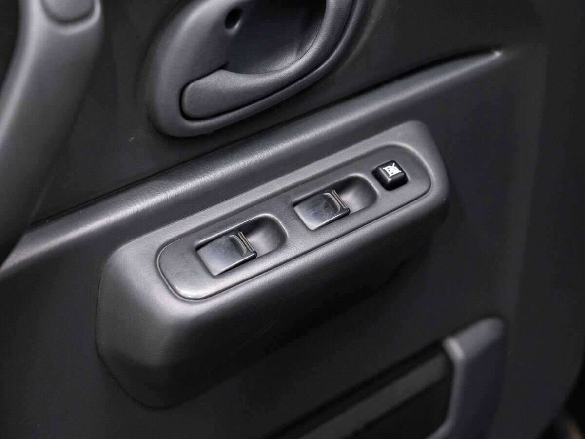 Купить Suzuki Jimny с пробегом. Фото: #12