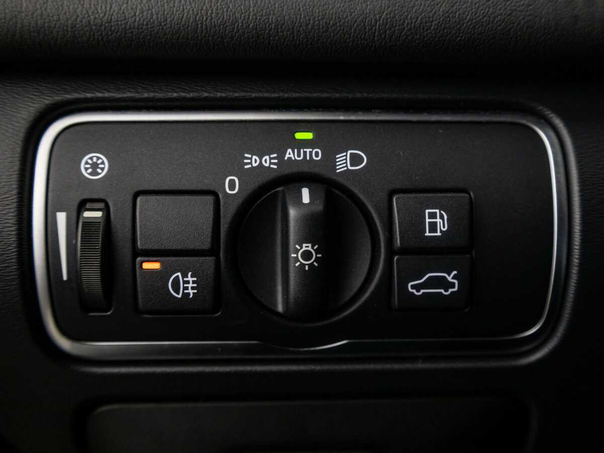 Купить Volvo XC60 с пробегом. Фото: #20