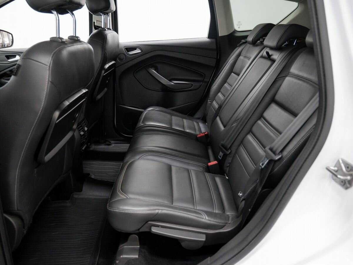 Купить Ford Kuga с пробегом. Фото: #11