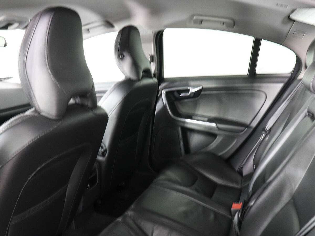Купить Volvo S60 с пробегом. Фото: #11