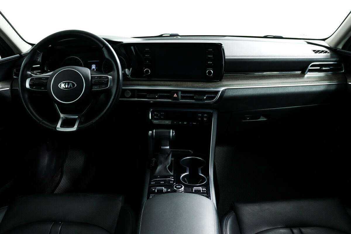 Купить Kia K5 с пробегом. Фото: #10