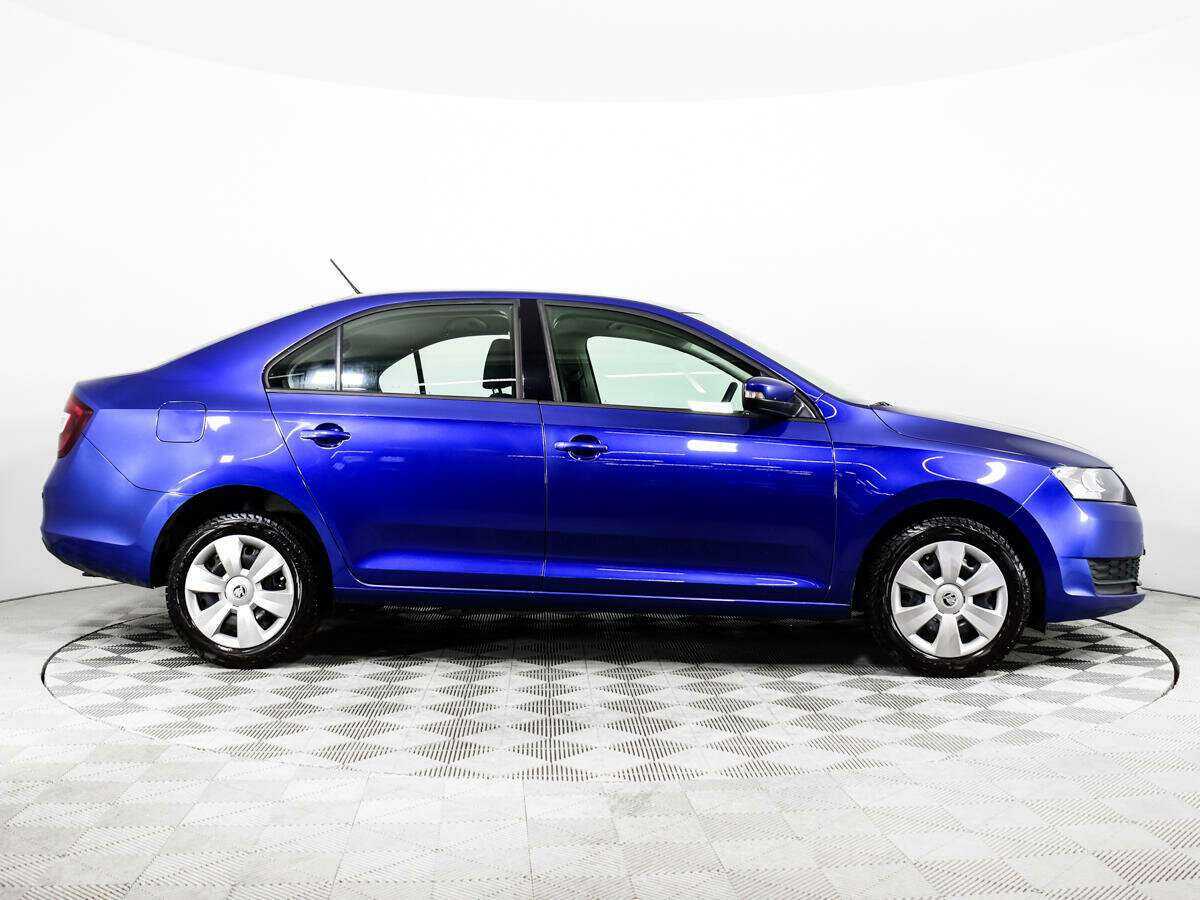 Купить Skoda Rapid с пробегом. Фото: #3