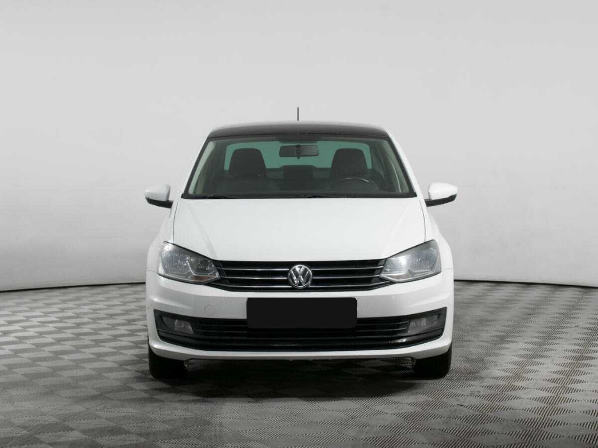 Купить Volkswagen Polo с пробегом. Фото: #1