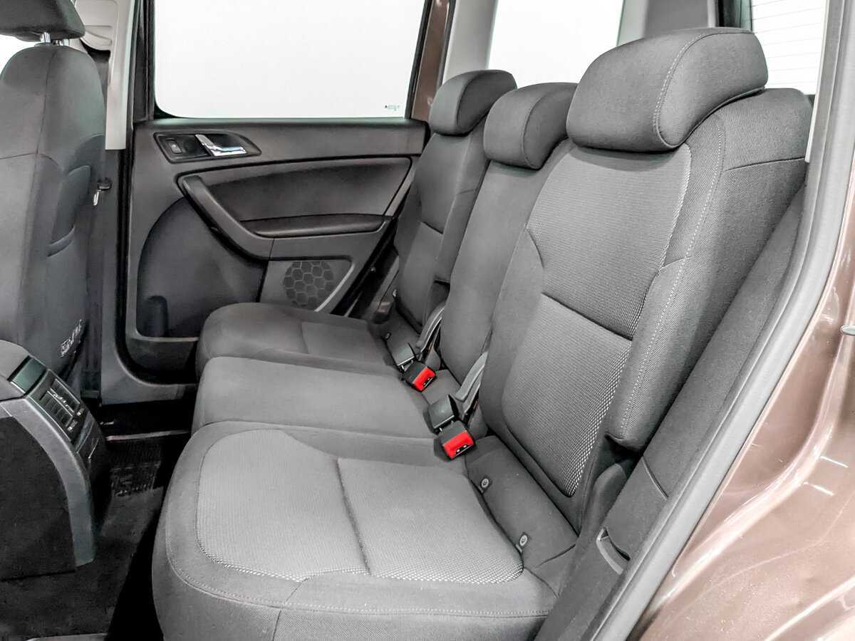 Купить Skoda Yeti с пробегом. Фото: #11