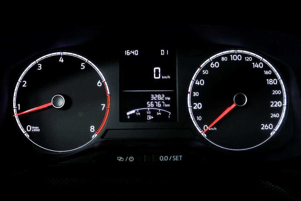 Купить Volkswagen Polo с пробегом. Фото: #9