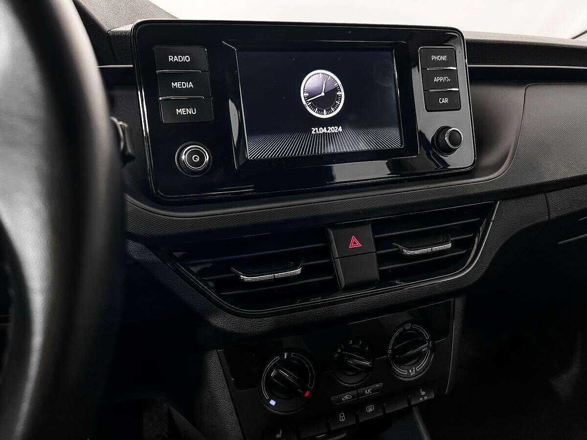 Купить Skoda Rapid с пробегом. Фото: #13