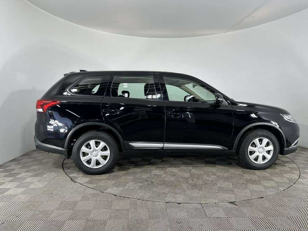 Купить Mitsubishi Outlander с пробегом. Фото: #3