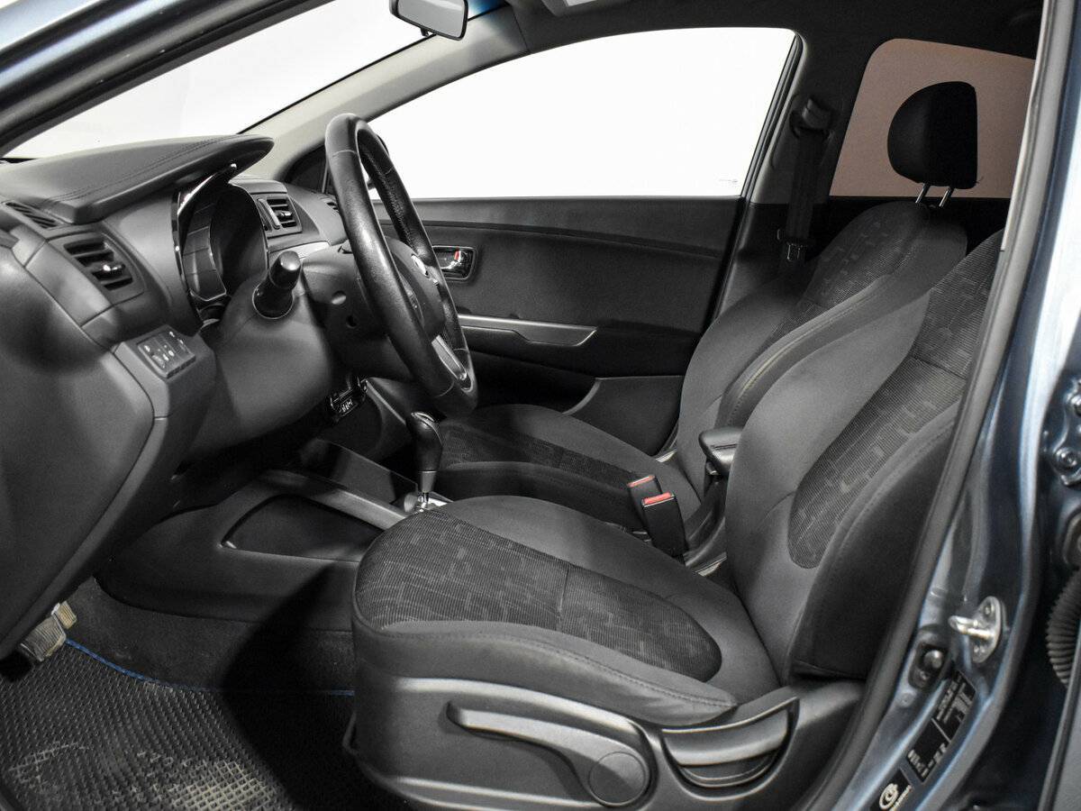 Купить Kia Rio с пробегом. Фото: #9