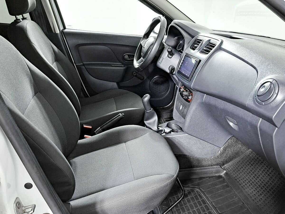 Купить Renault Sandero с пробегом. Фото: #6