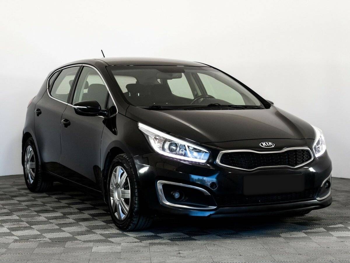 Купить Kia Ceed с пробегом. Фото: #2